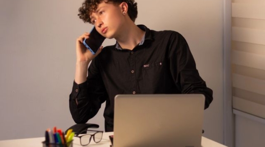 Aron Vorschaubild